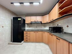 Simsville (D14), Condominium #557553821